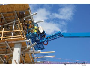 Lift 454kg! Genie S-85 XC Telescopic Boom Lift — view 1