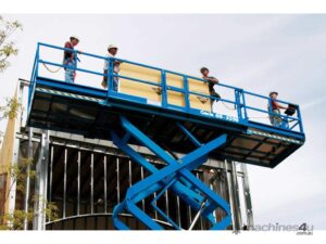 Genie GS-3390 Rough Terrain Scissor Lifts — view 1