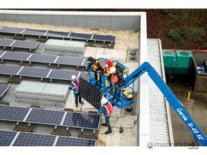 Xtra Capacity!! Genie S-45 XC Telescopic Boom Lift — view 2