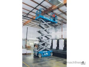 Genie GS-3246 32ft E-Drive Electric Scissor Lift — view 2