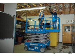 Genie GS1932 E-Drive Slab Scissor Lifts — view 3